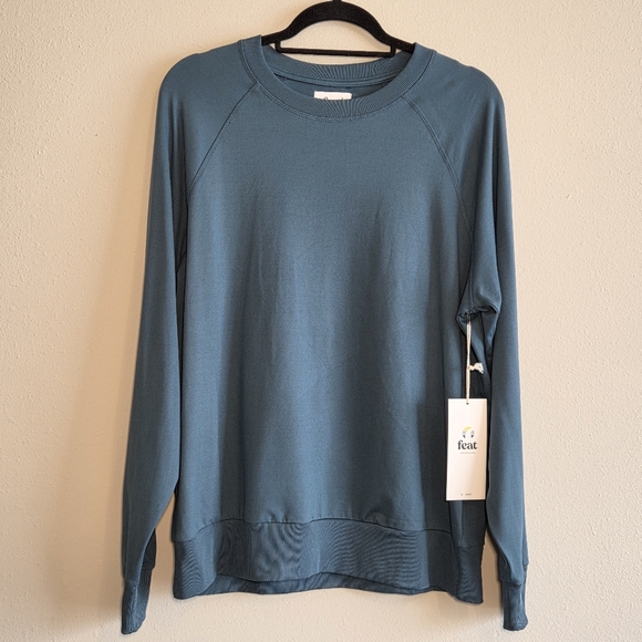 feat Tops - Feat Unisex Roam Crewneck Stargazer Pine Green Sweatshirt Sz M Athleisure
